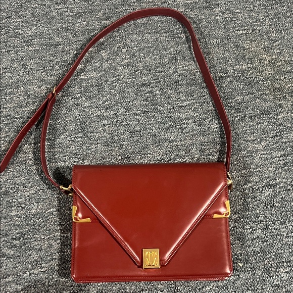 Handbags - vintage Cartier Must de Cartier shoulder bag bordeaux leather gold-tone hardware